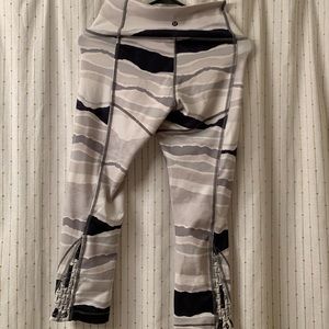Lululemon workout pants